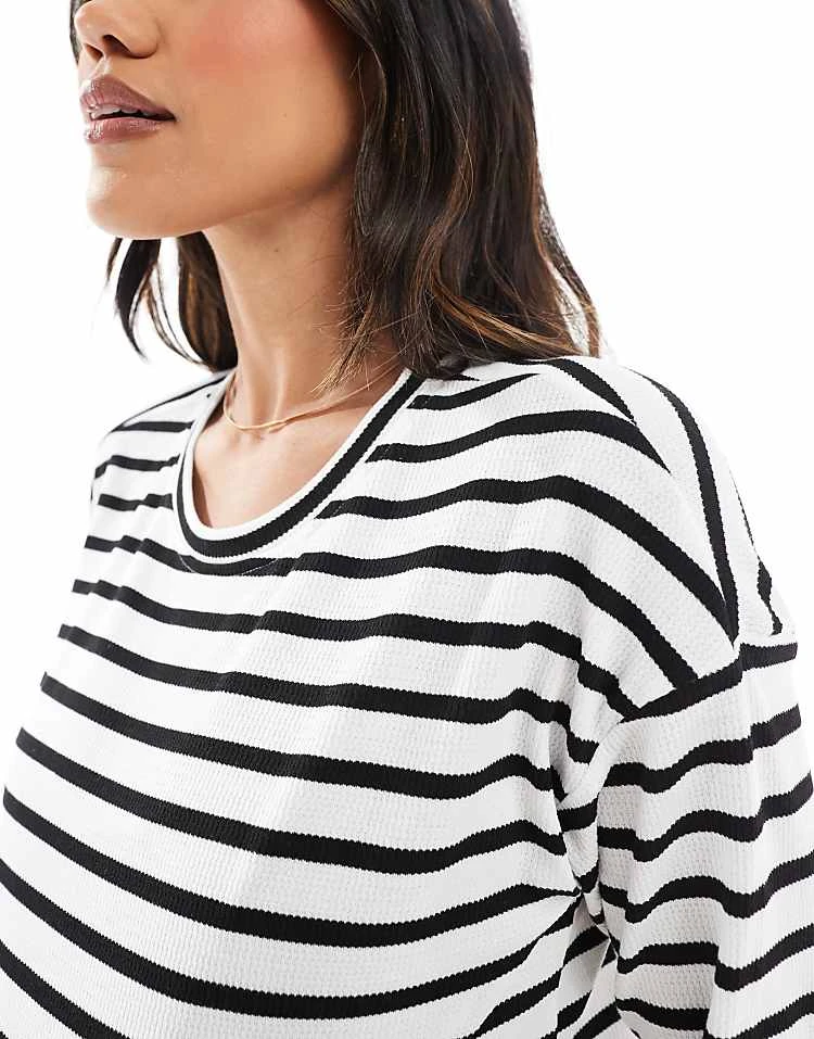 Mama.licious Mamalicious Maternity Long Sleeved Waffle Jersey Top In Mono Stripe For Women White/black Stripes - Image 3
